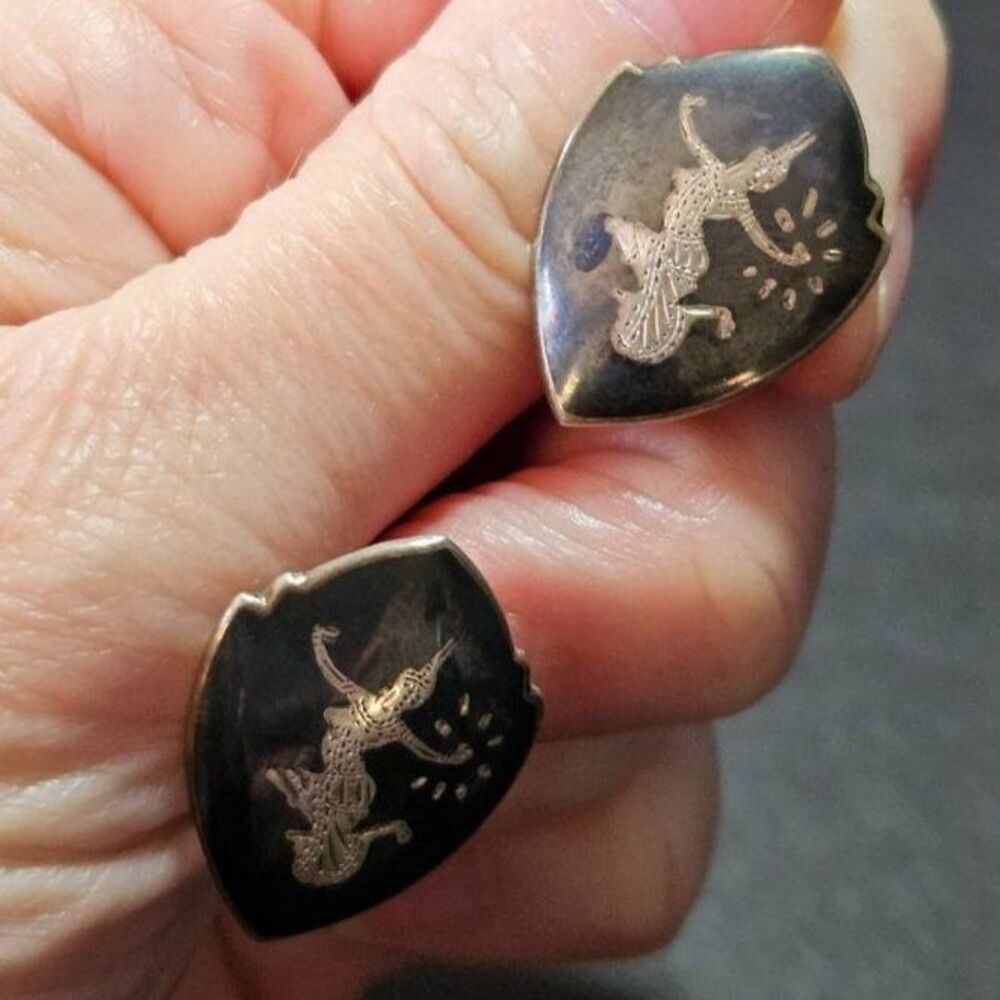 Siam Sterling silver vintage screw back clip on earrings